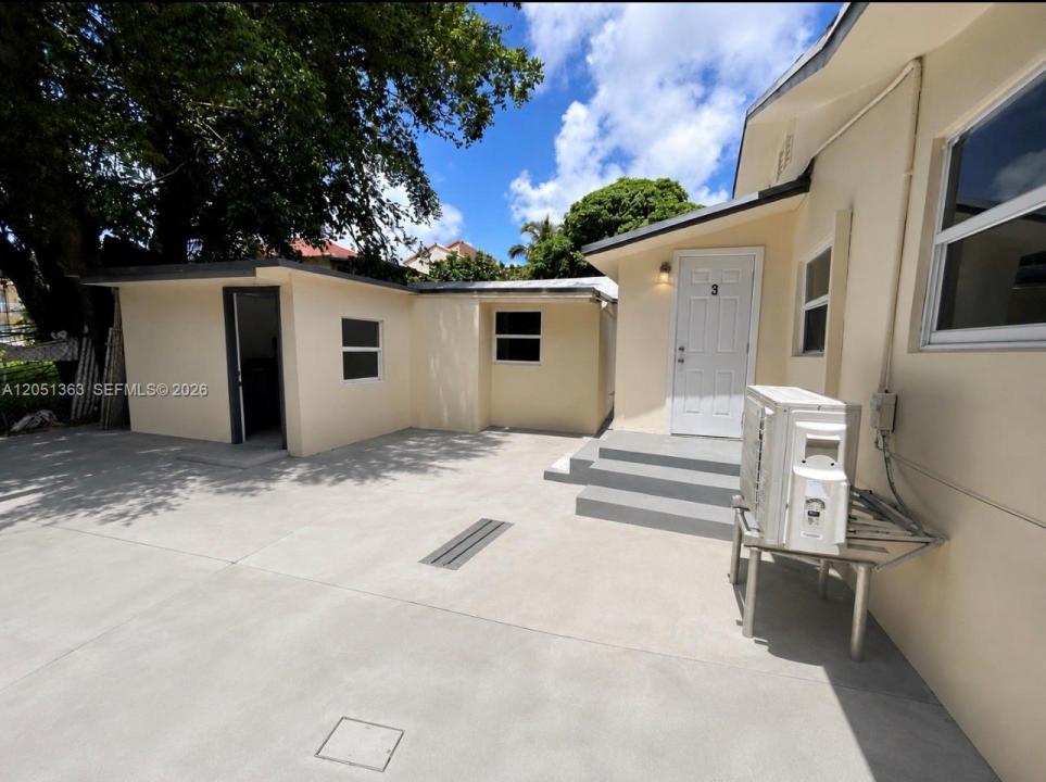 1872 NW 1st St 3, Miami, Flórida 33125, Estados Unidos
