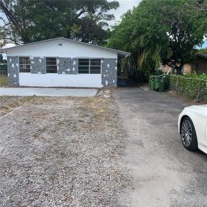 308 NW 9th St, Hallandale Beach, Florida 33009, USA