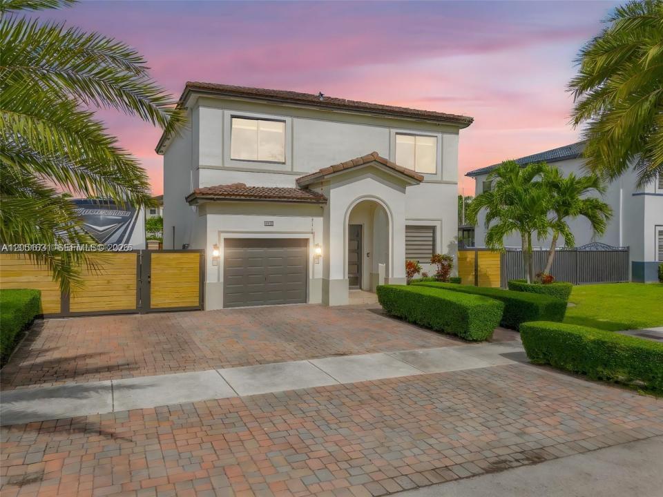 27260 SW 136th Path, Homestead, Florida 33032, USA
