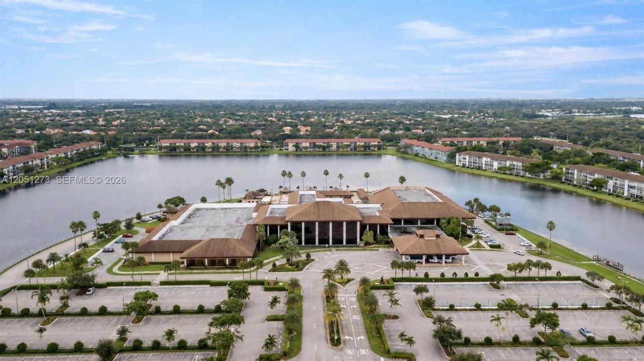12950 SW 4th Ct 209H, Pembroke Pines, Florida 33027, Stati Uniti