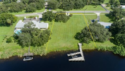 395 Old County Road 78, La Belle, Florida 33935, USA