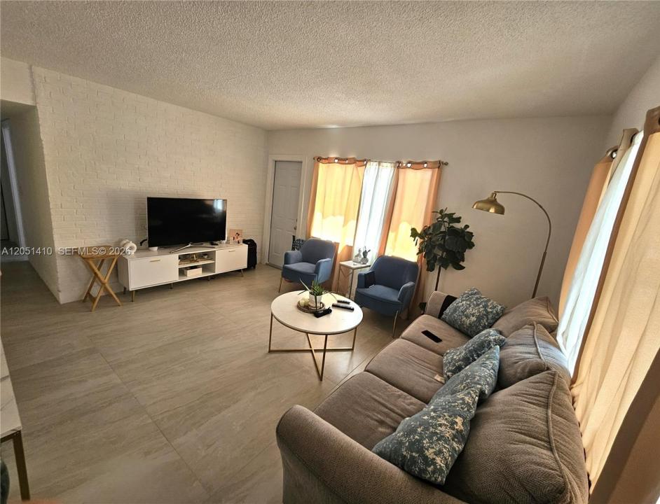 9415 SW 38th St, Miami, Florida 33165, USA