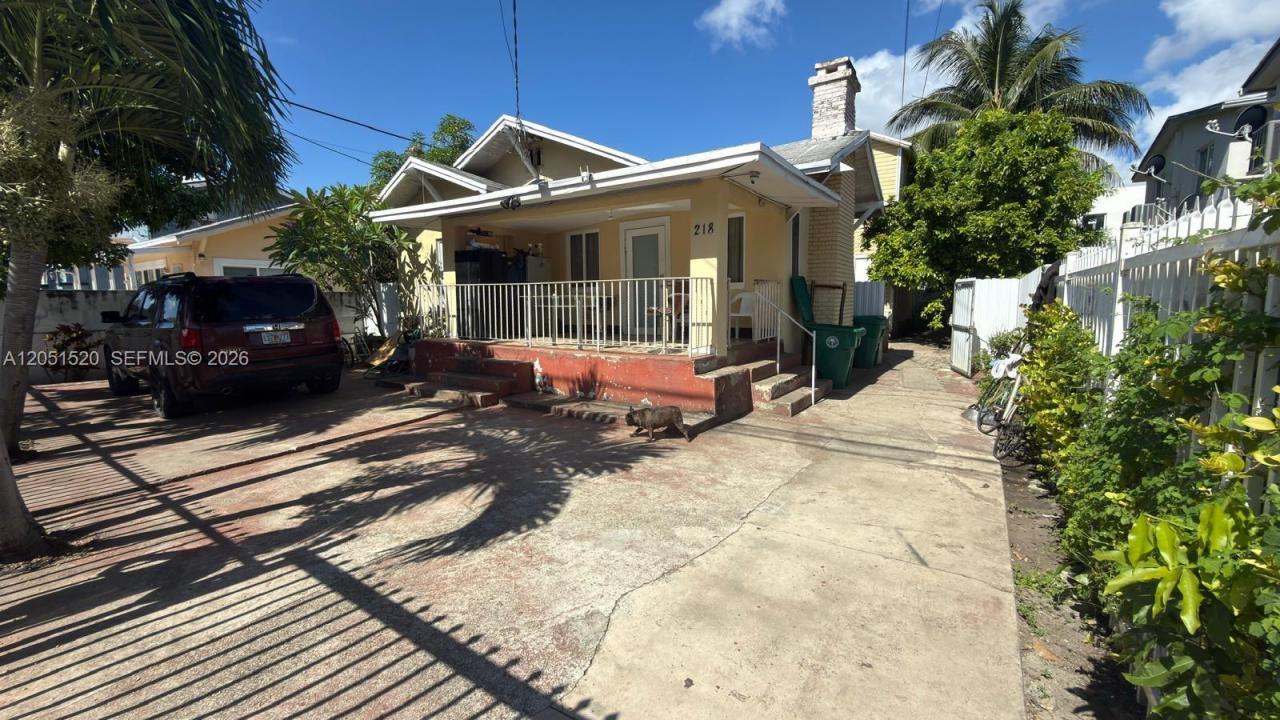 218 SW 10th Ave, Miami, Floride 33130, États-Unis