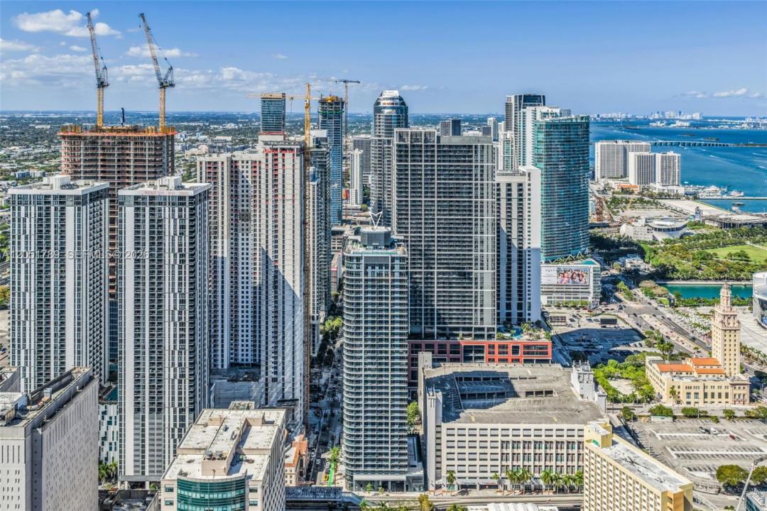 121 NE 5th St 304, Miami, Floride 33132, États-Unis
