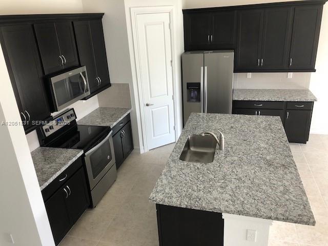 11566 SW 13th Ln, Pembroke Pines, Florida 33025, Stati Uniti