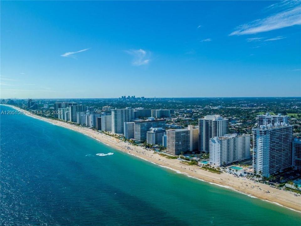 4280 Galt Ocean Dr 26D, Fort Lauderdale, Florida 33308, USA