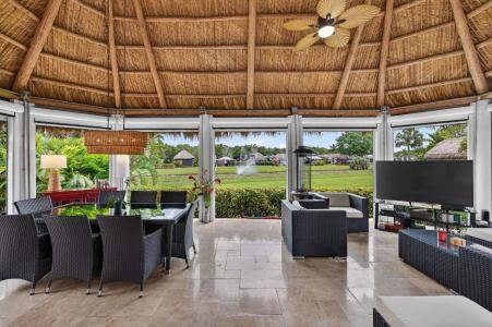 382 Sundial Circle 382, Margate, Floryda 33068, USA