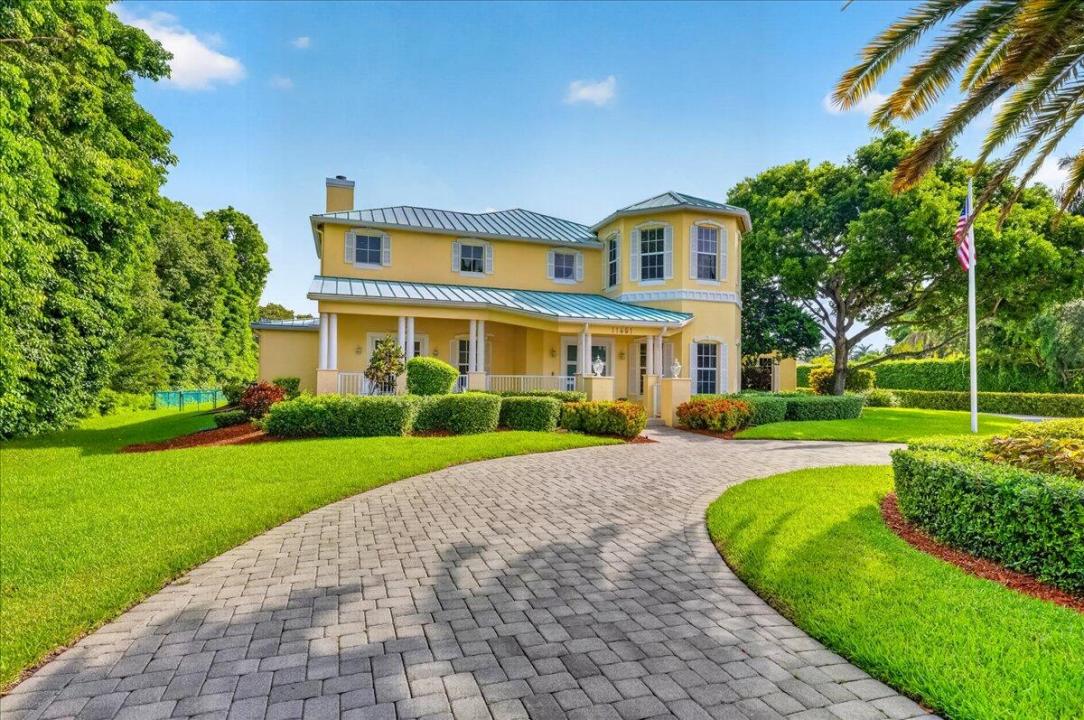 11651 SW 3rd Street, Plantation, Florida 33325