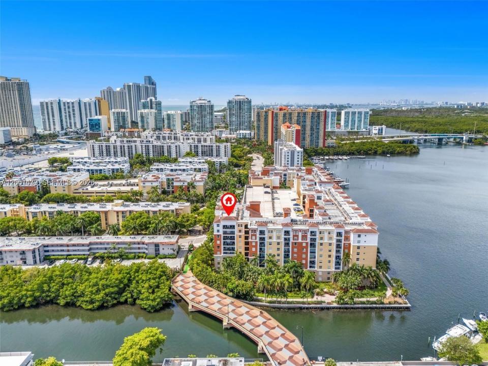 17150 N Bay Rd 2814, Sunny Isles Beach, Florida 33160, Stati Uniti