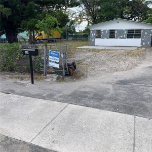 308 NW 9th St, Hallandale Beach, Florida 33009, USA
