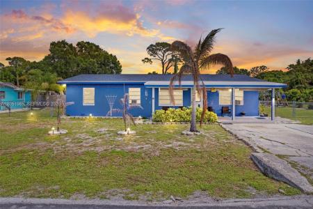 3108 Mura Dr, Fort Pierce, Florida 34982, USA