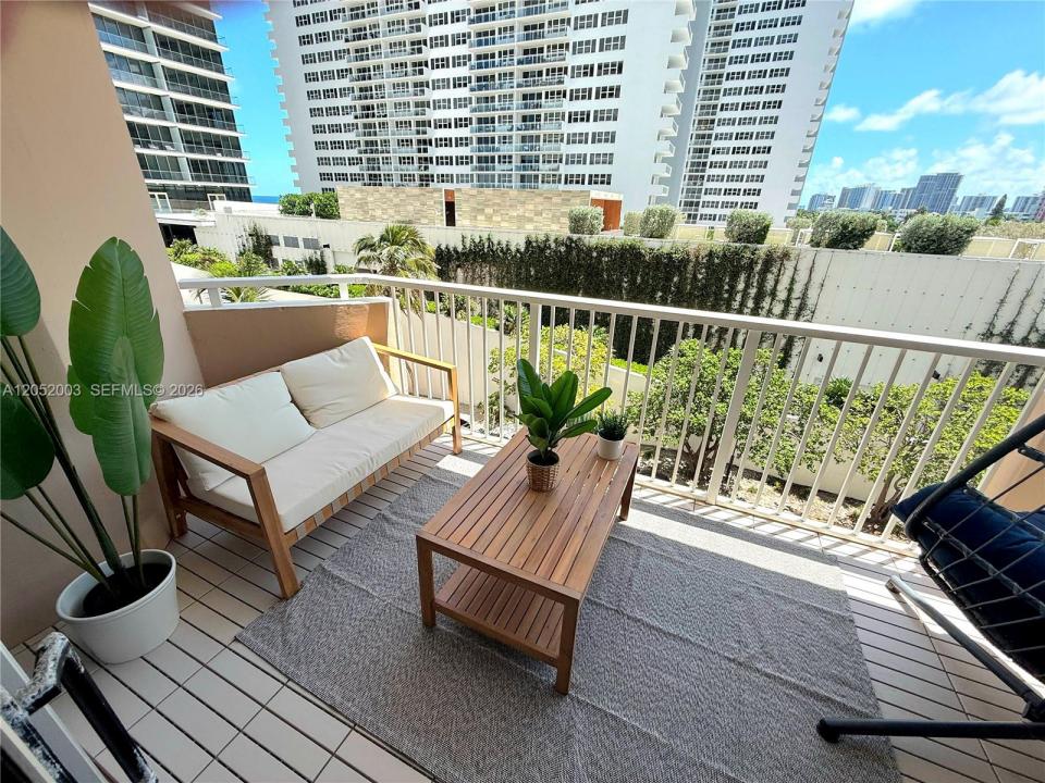 1980 S Ocean Dr 4L, Hallandale Beach, Floride 33009, États-Unis
