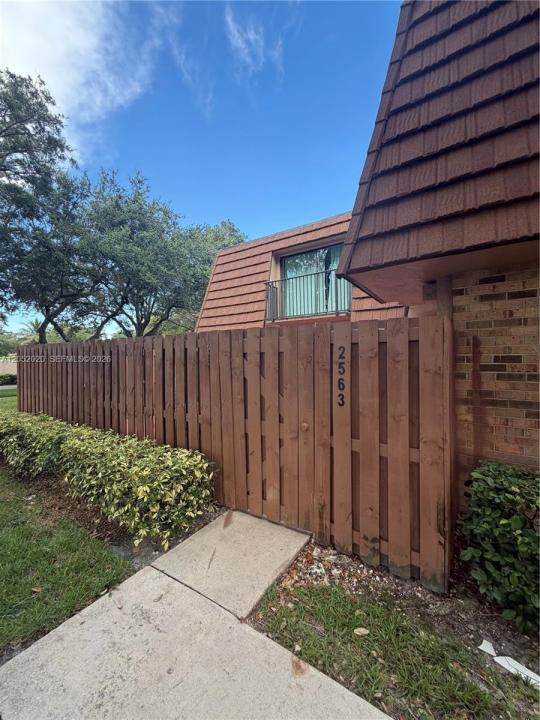 2563 CAMELOT 2563, Cooper City, Floride 33026, États-Unis