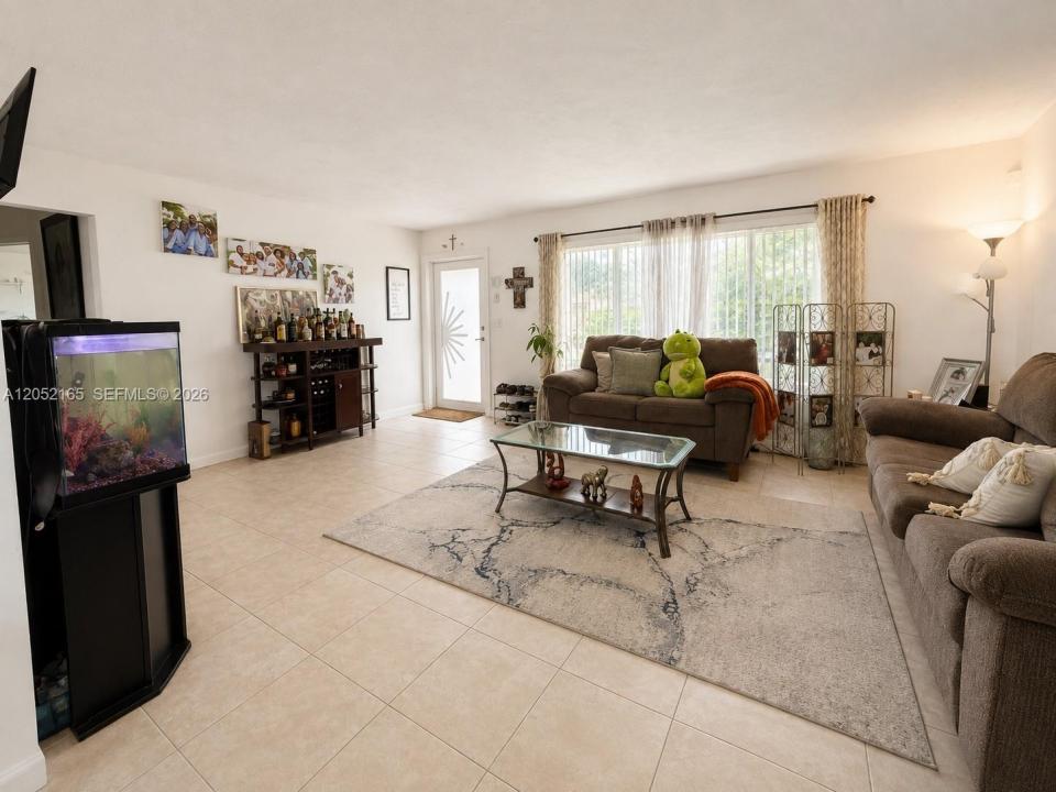 8291 NW 17th Ct, Pembroke Pines, Floride 33024, États-Unis