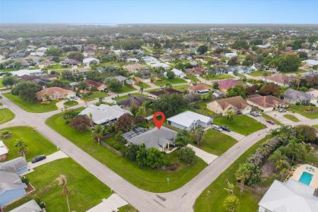2711 SE Fall Street, Port St. Lucie, Florida 34984, Amerika Birleşik Devletleri
