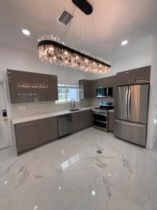 6319 Southgate Boulevard, Margate, Флорида 33068, Соединенные Штаты
