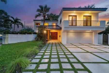 9200 NE 12th Ave, Miami Shores, Florida 33138, USA