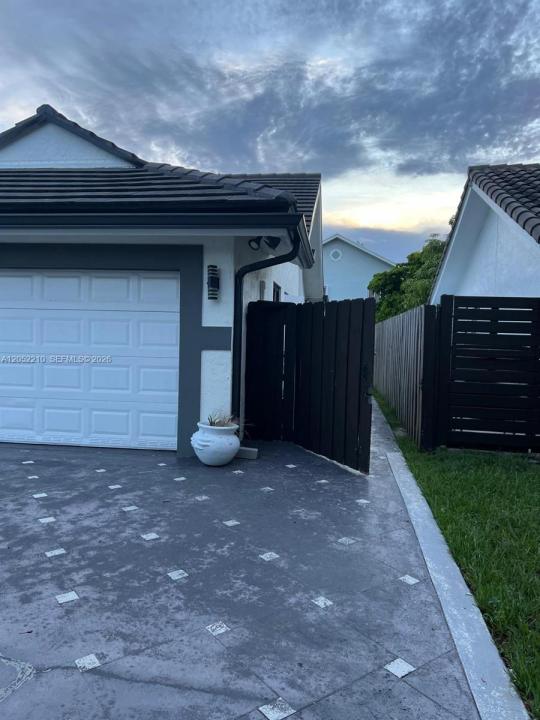 10822 SW 142nd Ct 1, Miami, Floride 33186, États-Unis