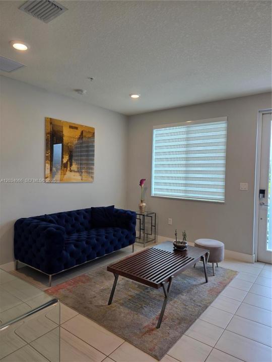 10222 NW 64th Way 302, Doral, Florida 33178, Stati Uniti
