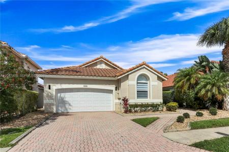 1530 W Lacosta Dr W, Pembroke Pines, Florida 33027