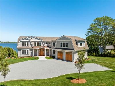 19 Searidge Drive, Narragansett, Rhode Island 02874