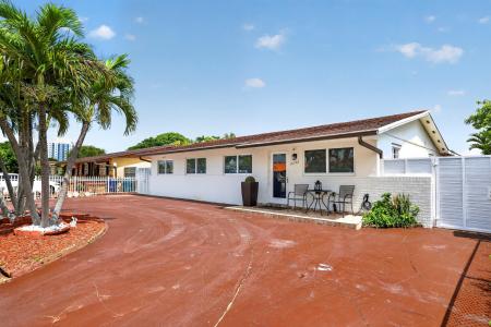 10363 SW 6th Street, Sweetwater, Florida 33174, Stati Uniti