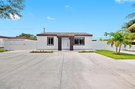 1720 NW 67th St, Miami, Florida 33147, USA