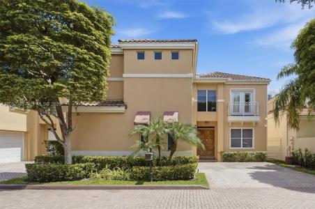 3722 NE 208th Ter, Aventura, Florida 33180, USA
