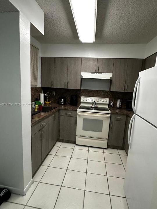 14931 SW 82nd Ln 18-506, Miami, Floride 33193, États-Unis