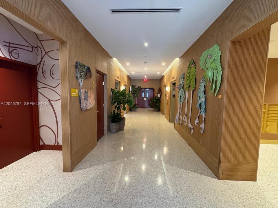 90 NE 32nd street 625, Miami, Floride 33127, États-Unis