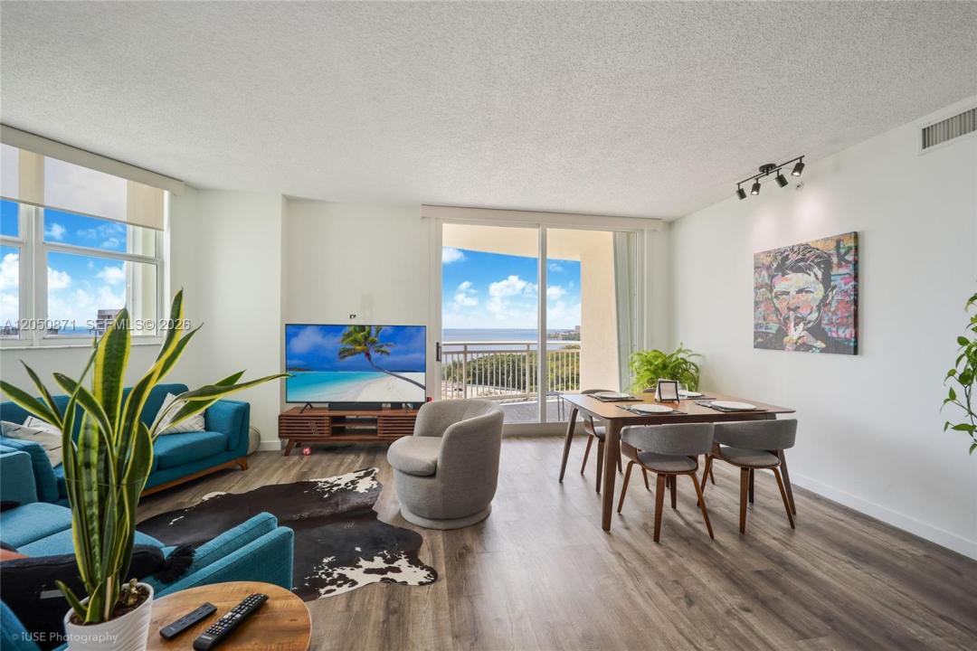 2475 Brickell Ave 1107, Miami, Florida 33129, Stati Uniti