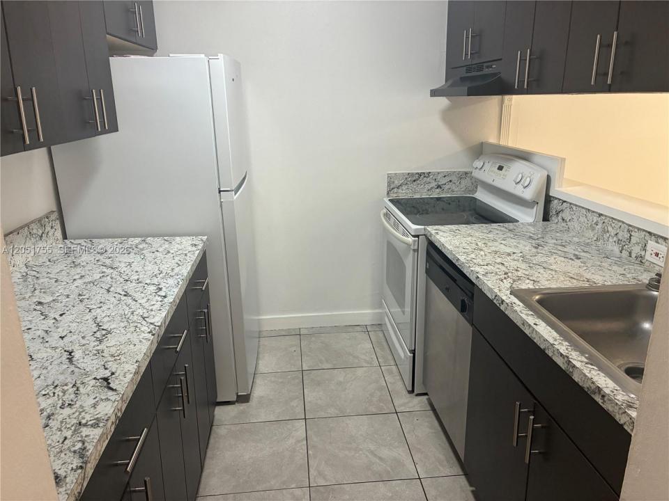 10801 SW 109th Ct D203, Miami, Florida 33176, Stati Uniti