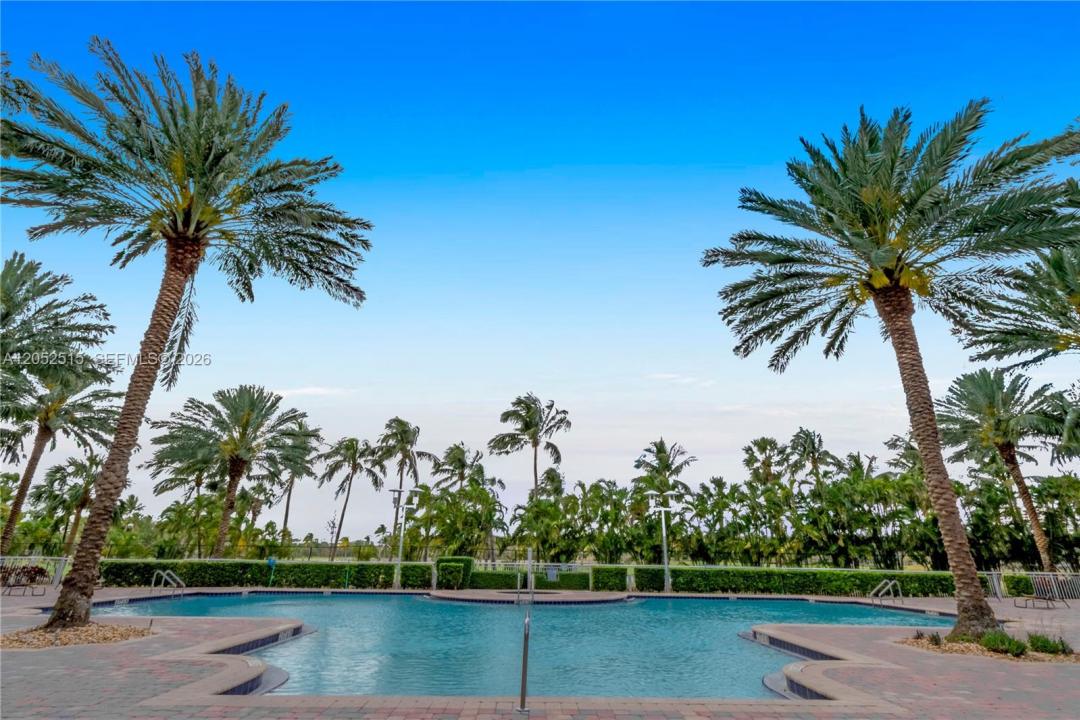 1745 E Hallandale Beach Blvd 2501W, Hallandale Beach, Floride 33009, États-Unis