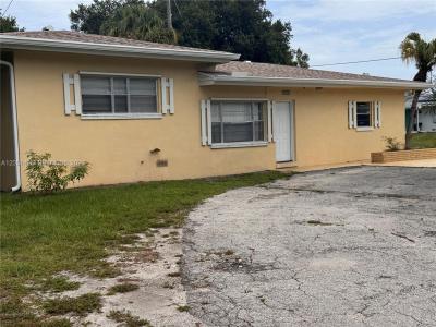 1701 Sunrise Blvd, Fort Pierce, Florida 34950, USA