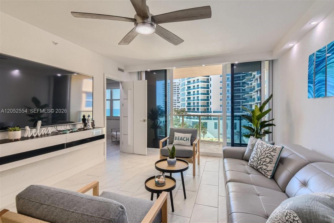 2501 S Ocean Dr 617 (AVAILABLE NOW-NOV), Hollywood, Floryda 33019, USA