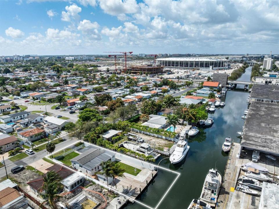 3551 NW 20th St, Miami, Floride 33142, États-Unis