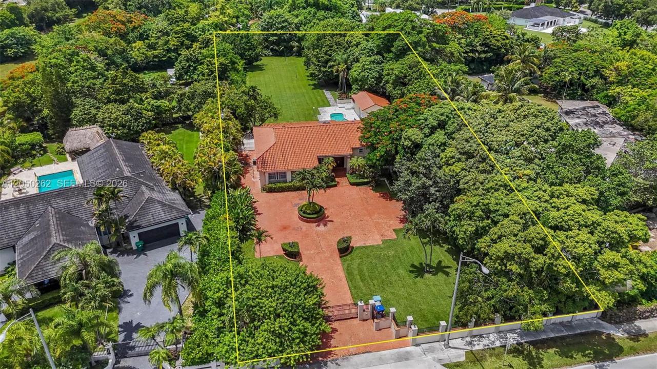 7030 SW 72nd Street, Miami, Floride 33143, États-Unis