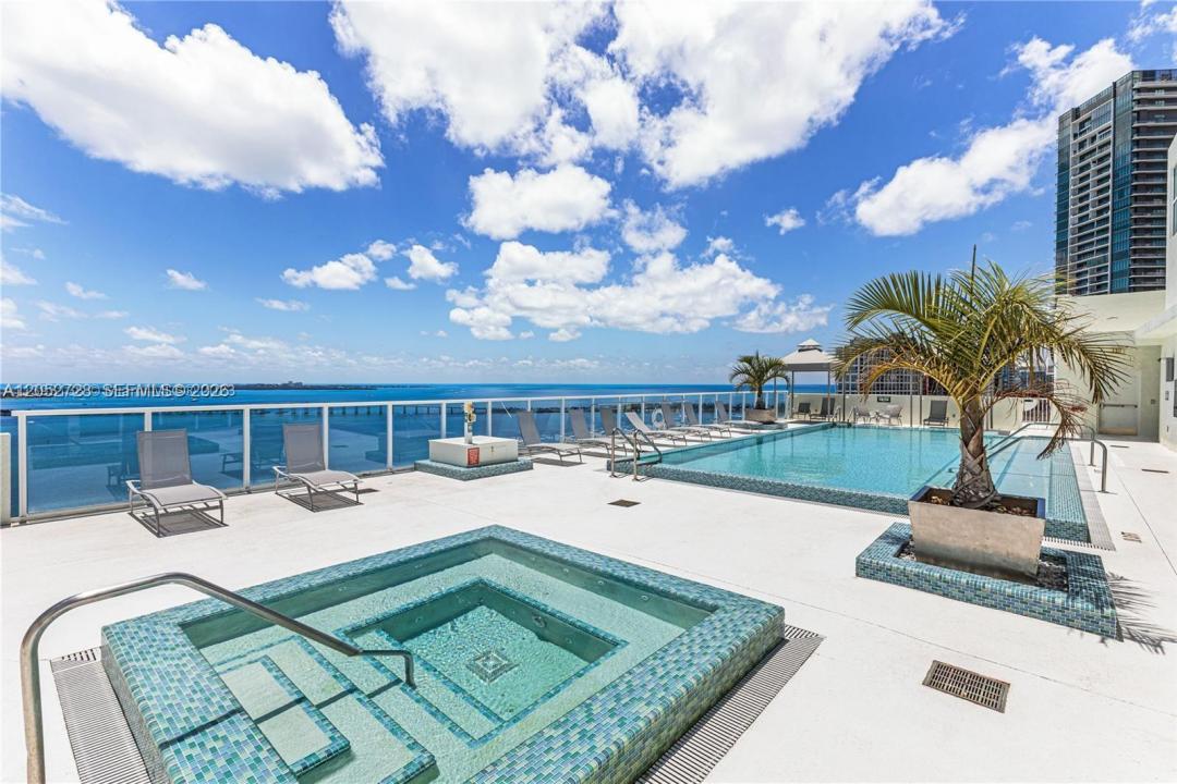 218 SE 14th St 1004, Miami, Floride 33131, États-Unis