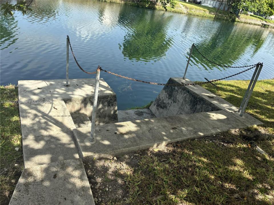 19120 Bel Aire Dr, Cutler Bay, Florida 33157, Stati Uniti