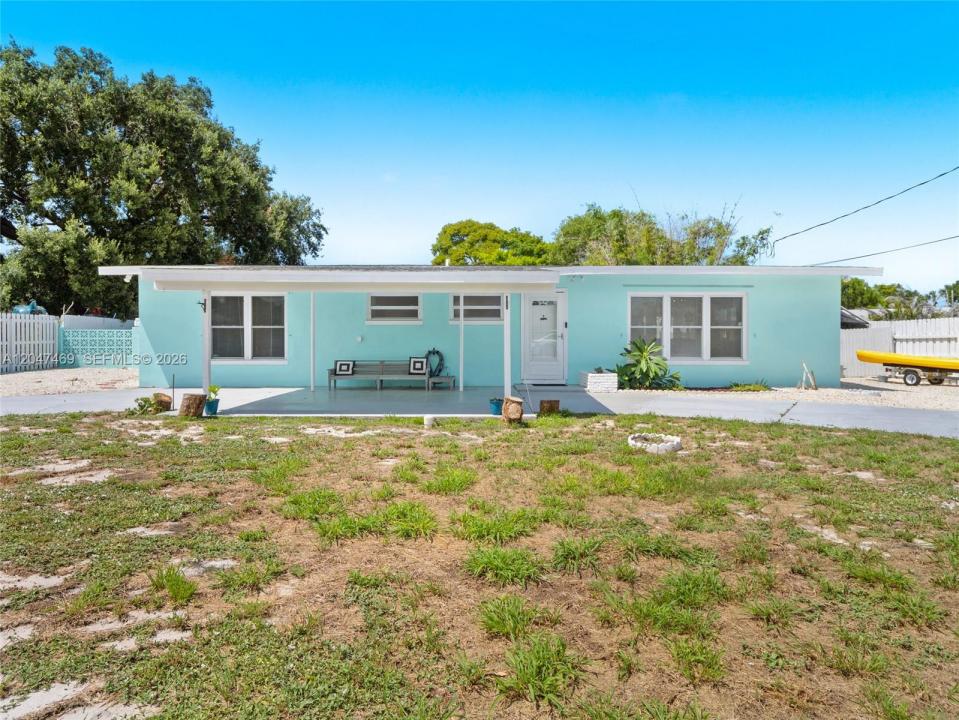 3730 Maple Street, Florida 32976, Stati Uniti