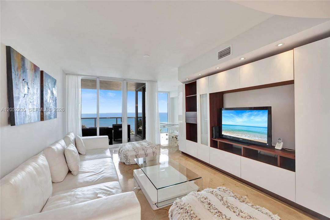 19111 Collins Ave 607, Sunny Isles Beach, Florida 33160, Stati Uniti