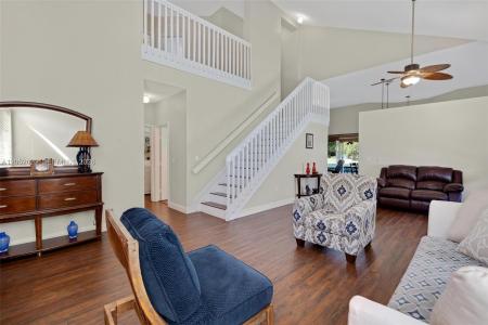 2002 SE 17th Ave, Homestead, Florida 33035, USA
