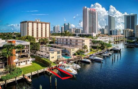 2380 Diana Dr, Hallandale Beach, Florida 33009