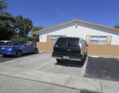 5311 NW 16th St, Lauderhill, フロリダ 33313, アメリカ合衆国