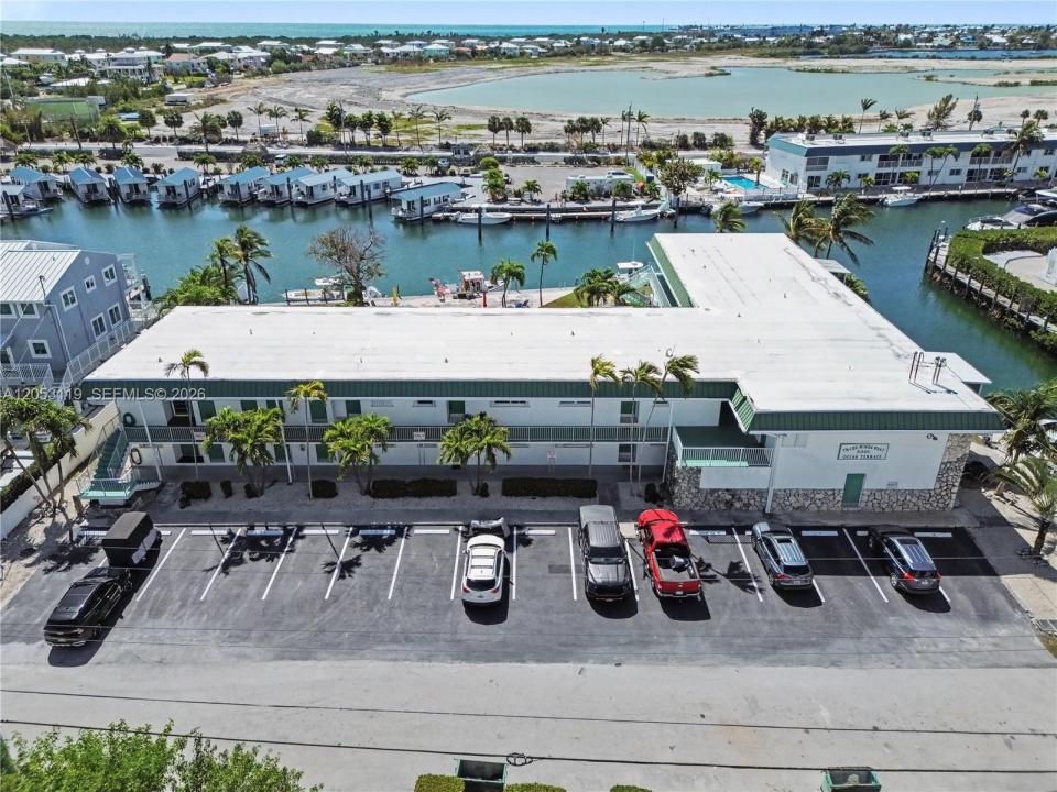 5301 Ocean Ter 7, Marathon, Florida 33050, USA