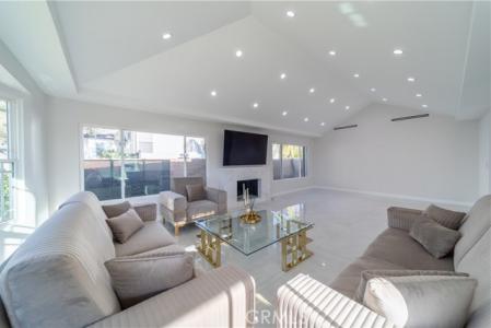 E WALNUT Avenue, Burbank, Californie 91501, États-Unis