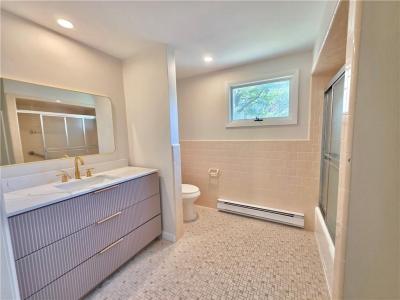 8 Wolf Hill Road, Smithfield, Rhode Island 02917, USA