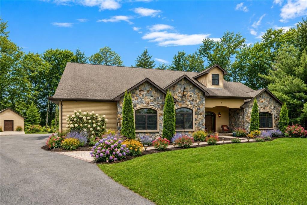 19 Blacksburt Court, North Kingstown, Rhode Island 02874, USA