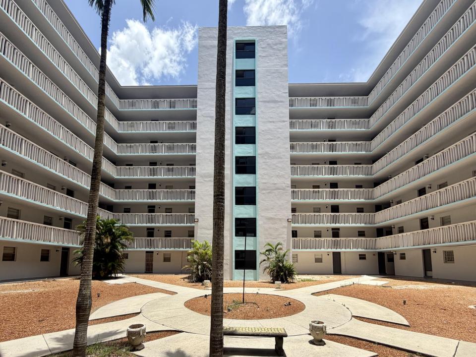 15600 NW 7th Avenue 303, Miami, Floride 33169, États-Unis