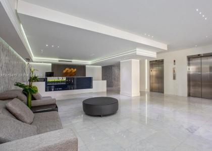 6423 Collins Ave 809, Miami Beach, Florida 33141, USA